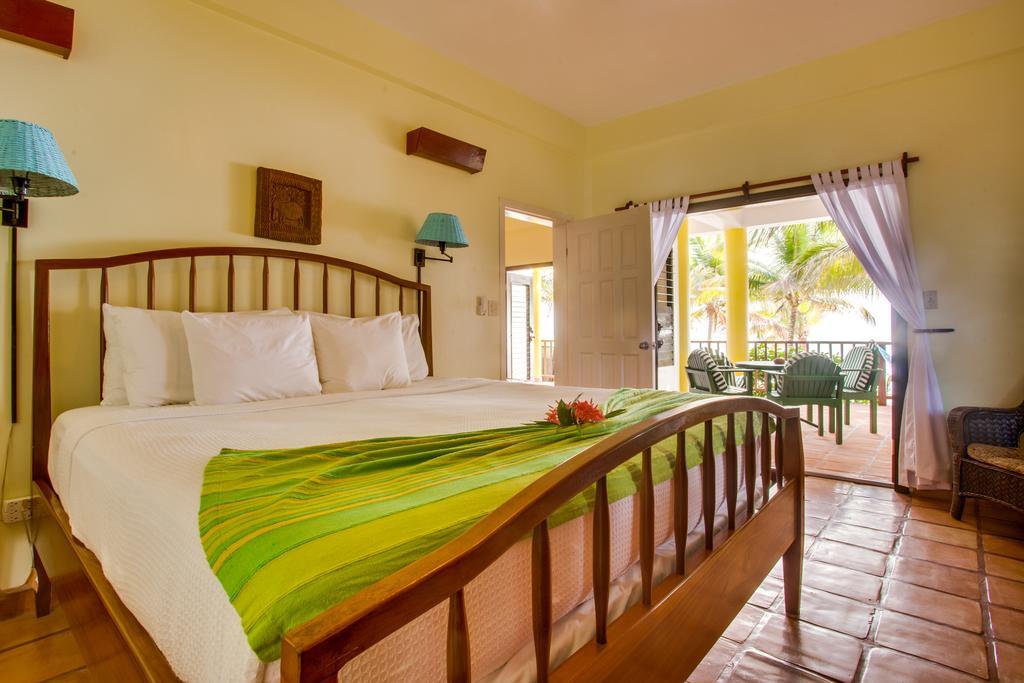 Robert'S Grove Beach Resort Placencia Værelse billede
